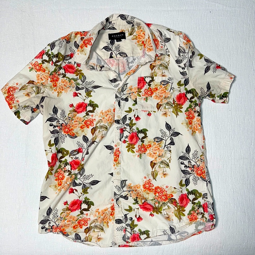 Pacsun- L Rose Floral Short Sleeve Button Down